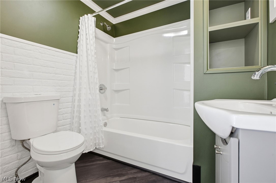 40 Eagle Street Madison OH 44057
