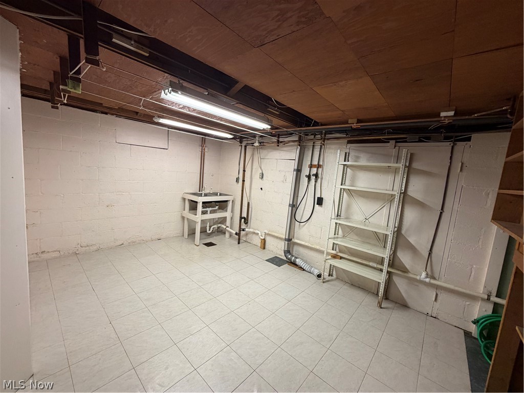 222 School Street Port Washington OH 43837