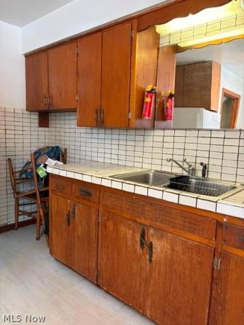 581 Fillmore Avenue Akron OH 44314
