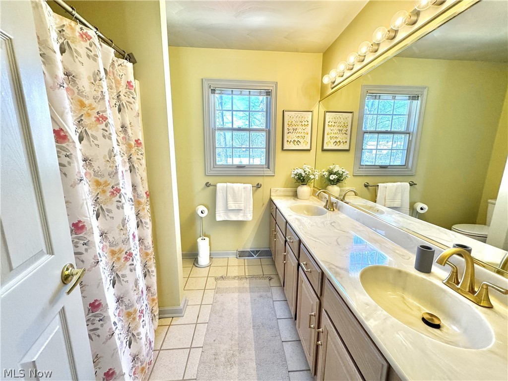 5840 Rosewood Drive Youngstown OH 44512