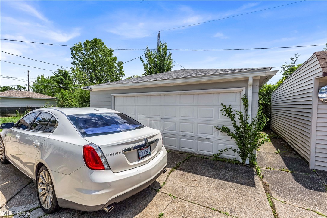 4245 E 177th Place Cleveland OH 44128