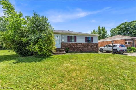 4245 E 177th Place Cleveland OH 44128