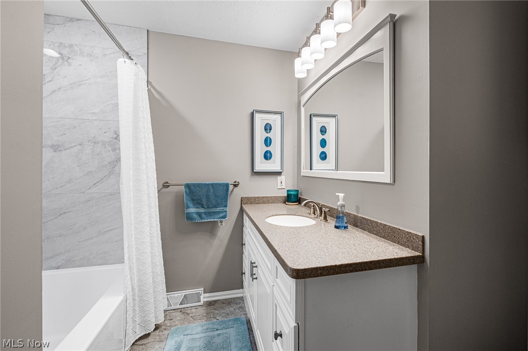 31635 Newbury Boulevard Avon Lake OH 44012