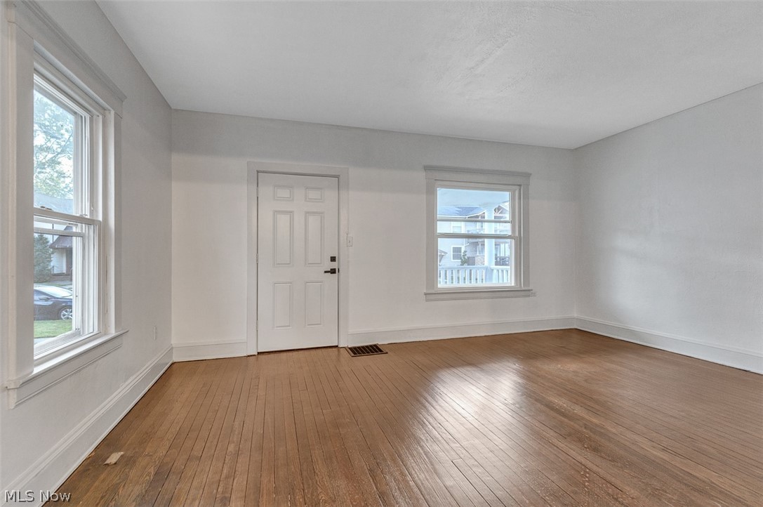1567 Coutant Avenue Lakewood OH 44107