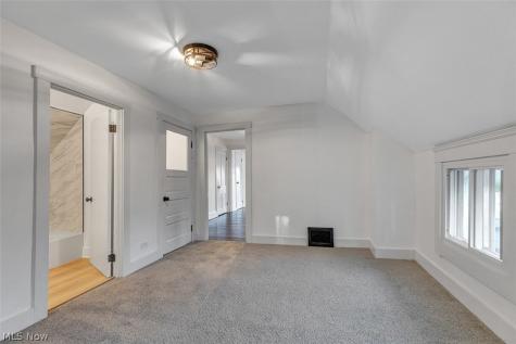1567 Coutant Avenue Lakewood OH 44107