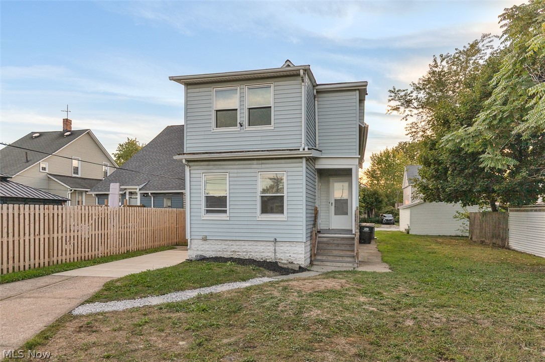 1567 Coutant Avenue Lakewood OH 44107