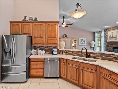 39178 Hawthorne Drive Avon OH 44011