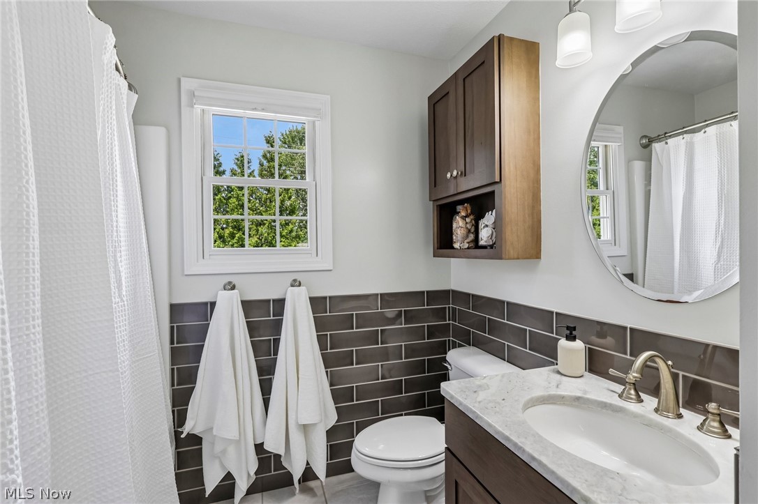 21160 Beachwood Drive Rocky River OH 44116