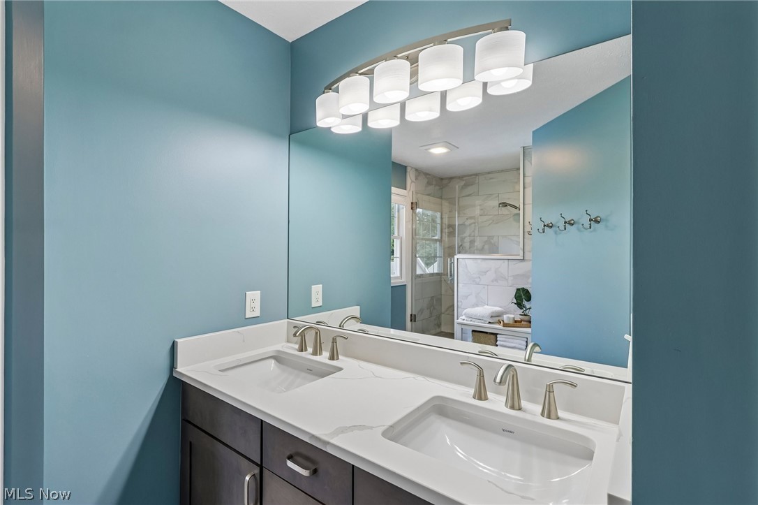 21160 Beachwood Drive Rocky River OH 44116