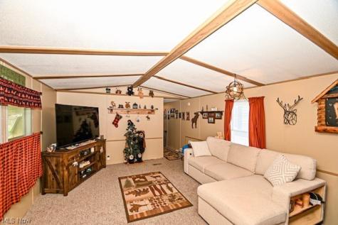 2737 Barn Drive SW Canton OH 44706