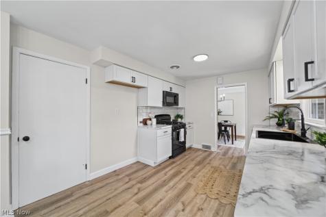 133 Brush Road Richmond Heights OH 44143