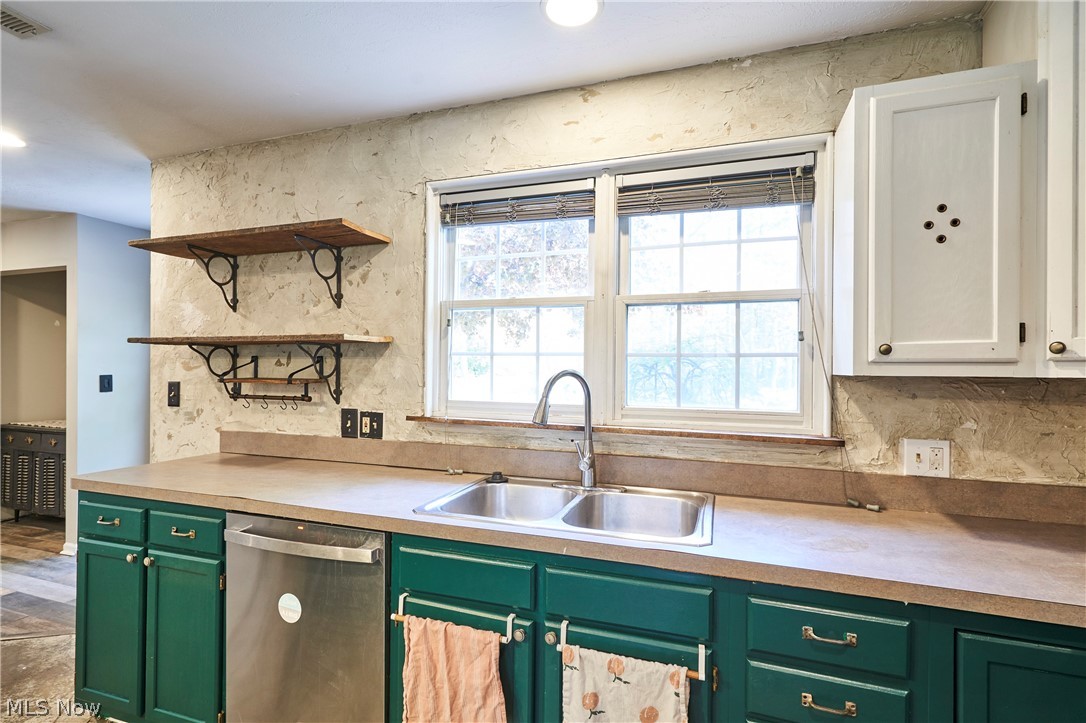 780 Bates Road Rocky River OH 44116