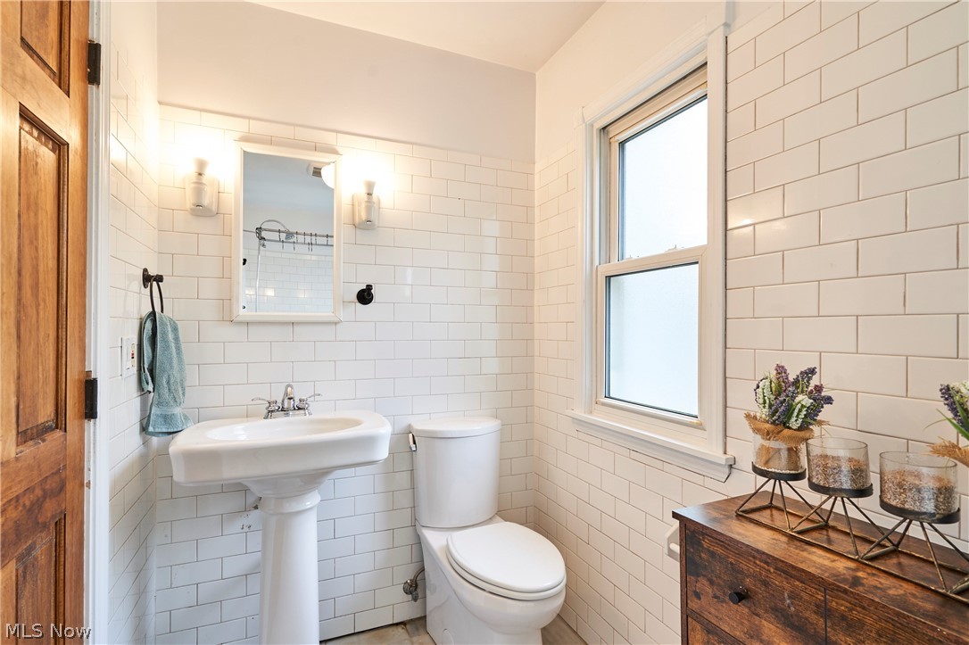 780 Bates Road Rocky River OH 44116