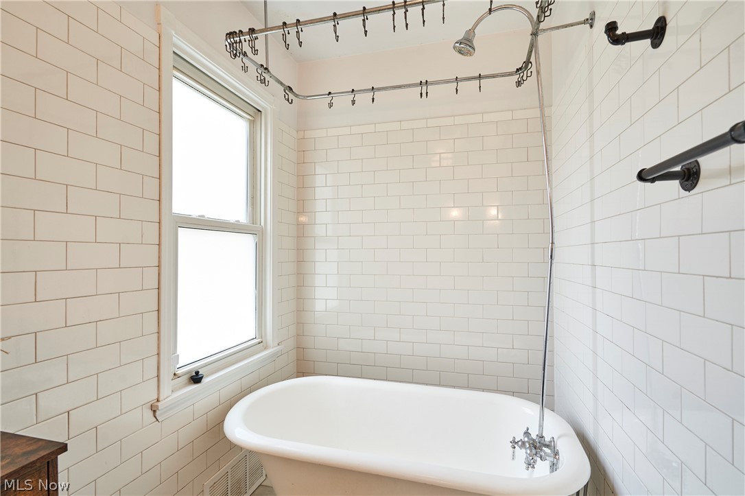 780 Bates Road Rocky River OH 44116