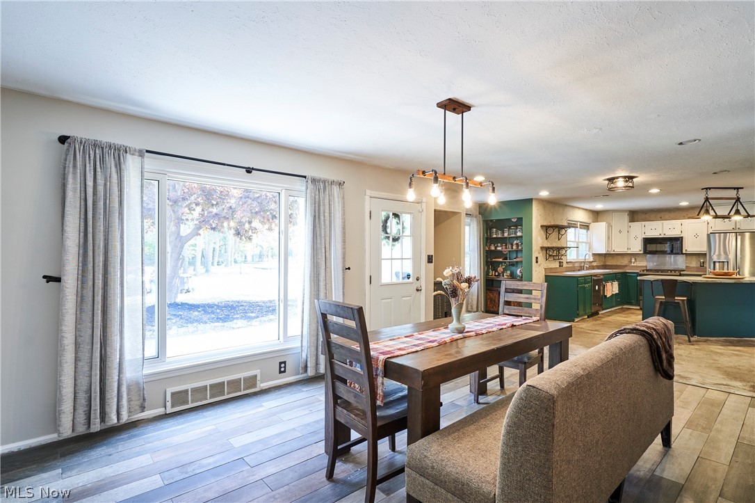 780 Bates Road Rocky River OH 44116