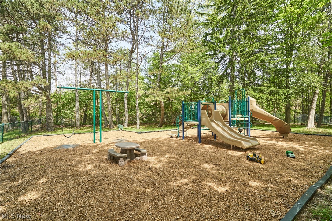 780 Bates Road Rocky River OH 44116