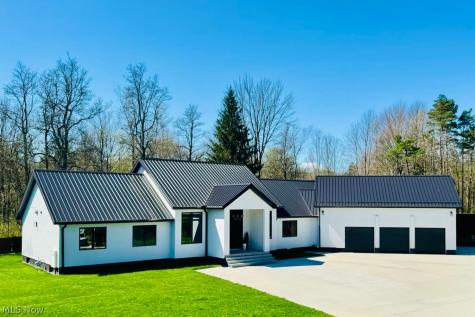 2110 Mattingly Road Hinckley OH 44233