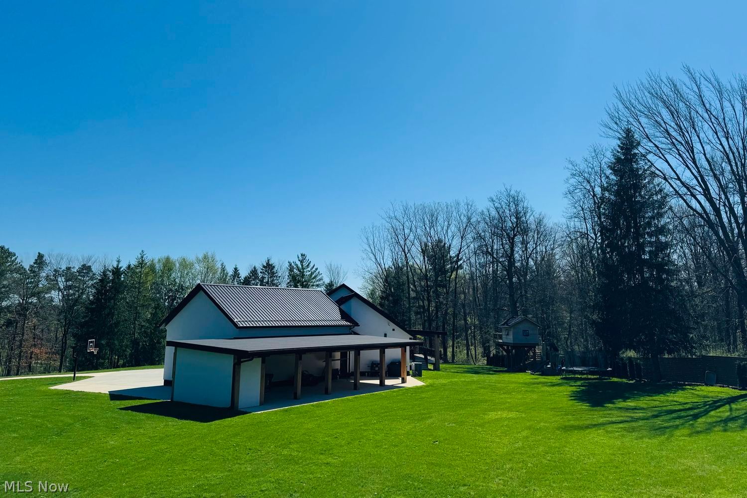 2110 Mattingly Road Hinckley OH 44233