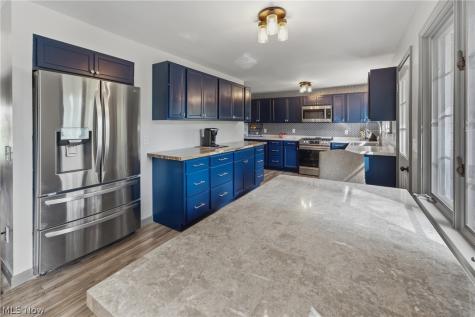 1004 Eastwood Street NE Canton OH 44714