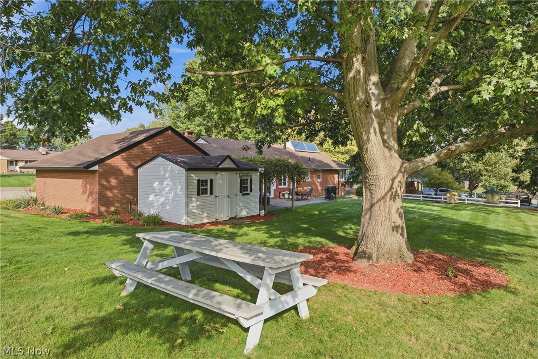 1004 Eastwood Street NE Canton OH 44714