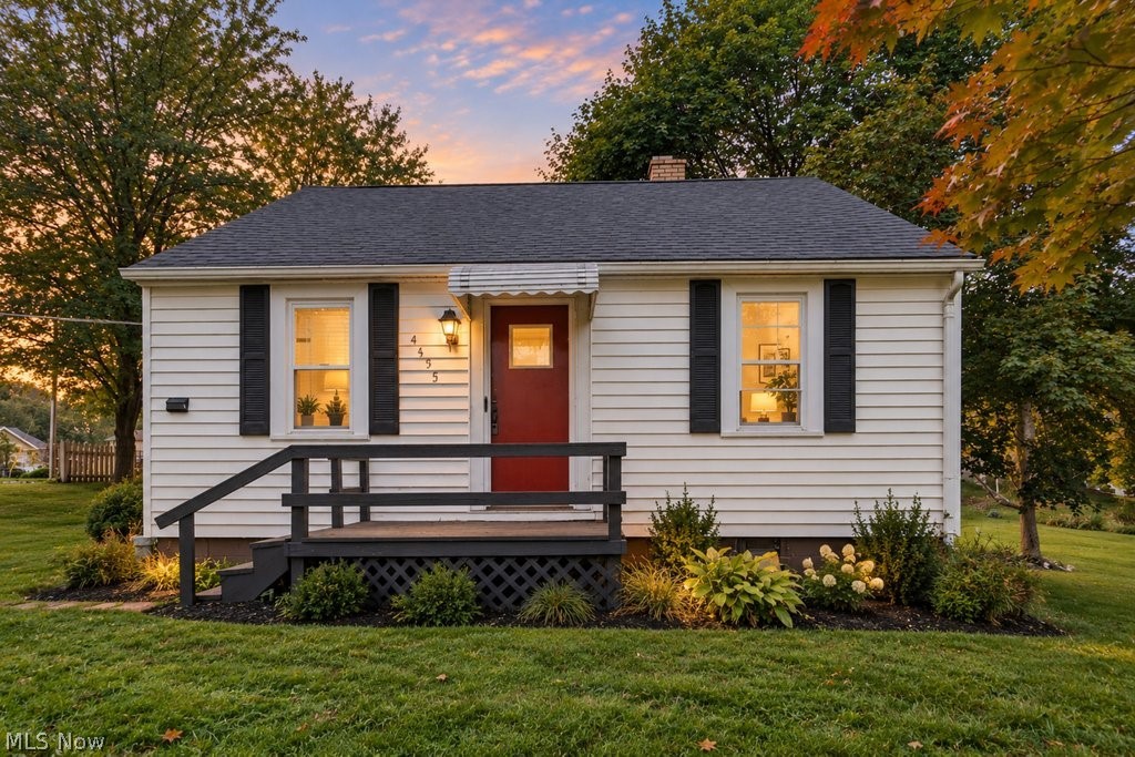 4695 Grapeland Avenue Louisville OH 44641