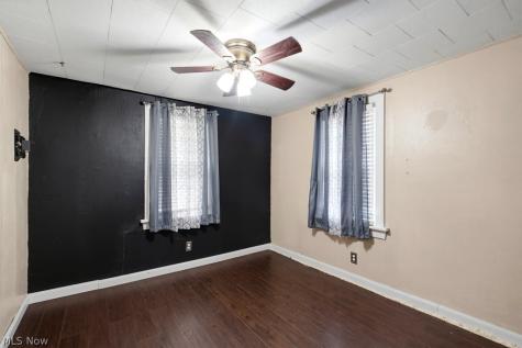 4695 Grapeland Avenue Louisville OH 44641