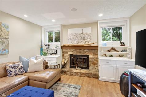 634 Wellesley Circle Avon Lake OH 44012