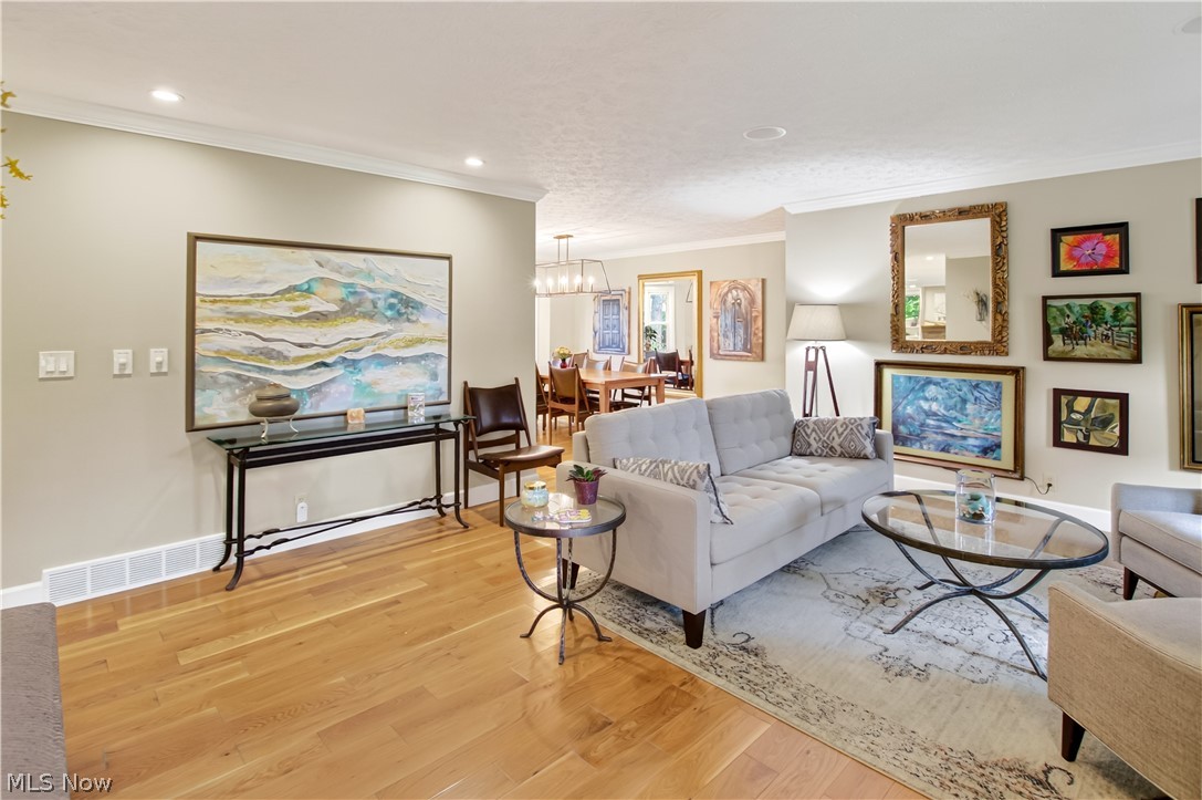 634 Wellesley Circle Avon Lake OH 44012