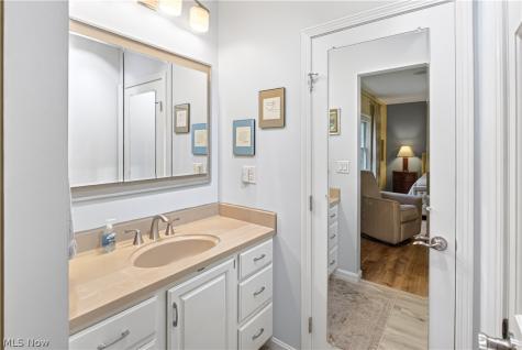 634 Wellesley Circle Avon Lake OH 44012