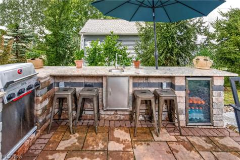 634 Wellesley Circle Avon Lake OH 44012