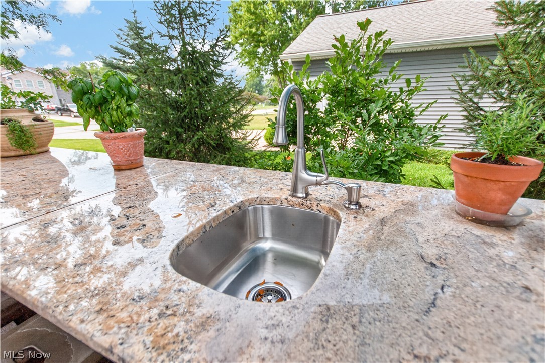 634 Wellesley Circle Avon Lake OH 44012