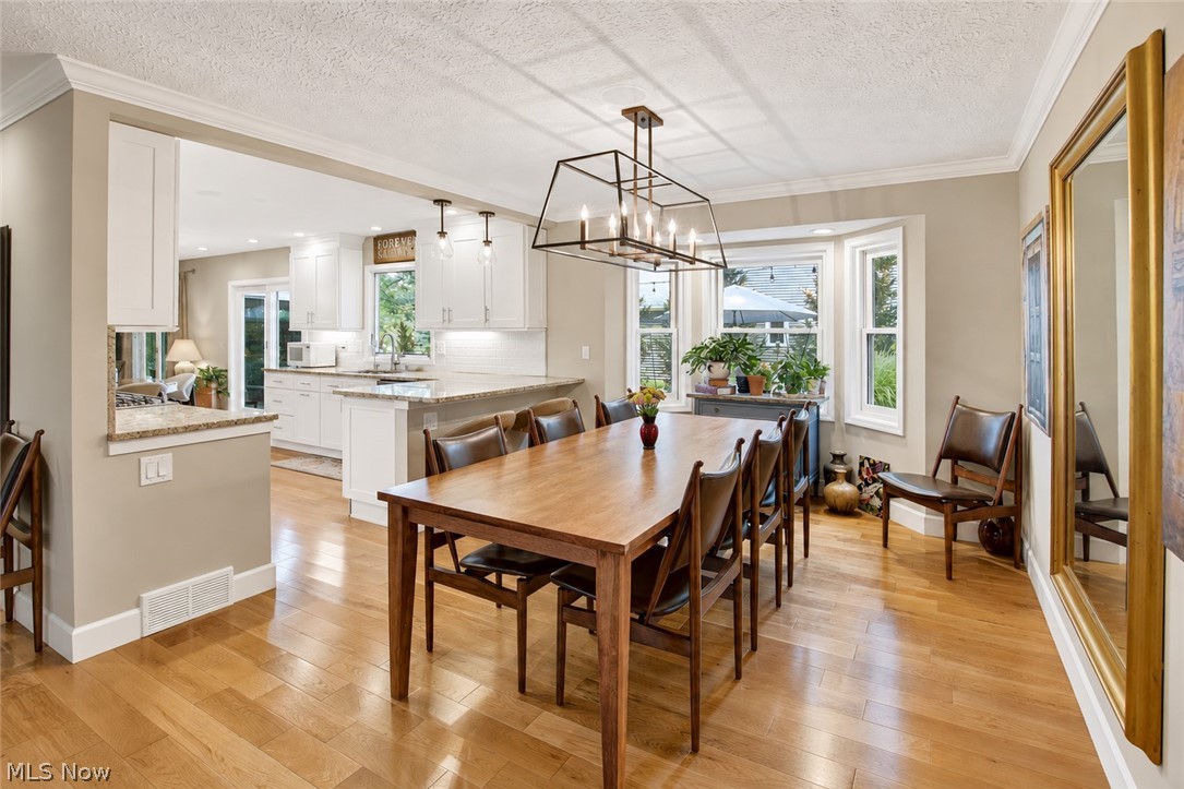 634 Wellesley Circle Avon Lake OH 44012