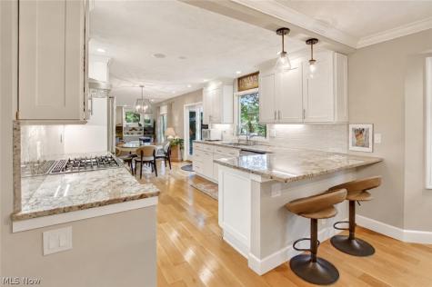 634 Wellesley Circle Avon Lake OH 44012
