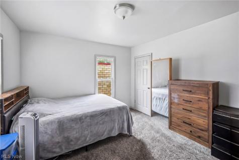 2840-2842 Mahoning Avenue Youngstown OH 44509