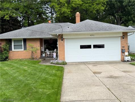 4291 Brendan Lane North Olmsted OH 44070