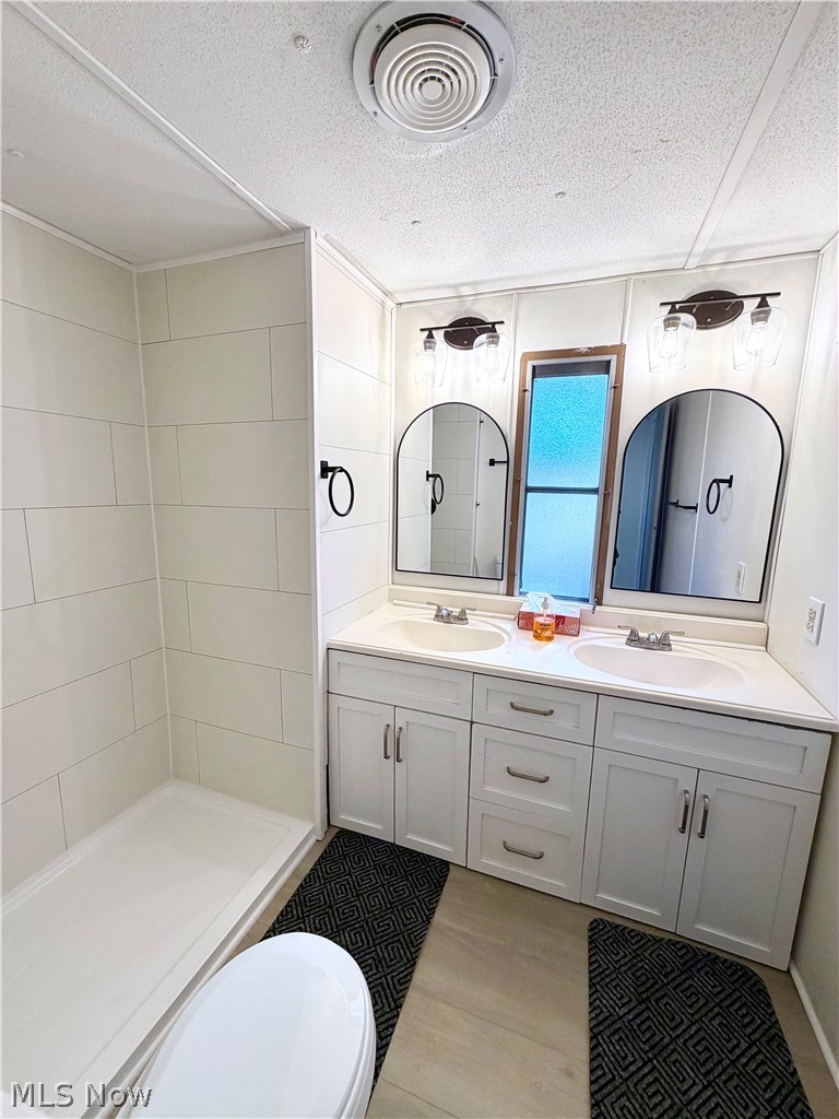 206 Rhode Island Road Elyria OH 44035