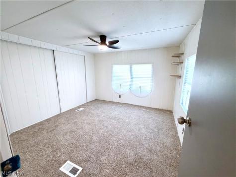 206 Rhode Island Road Elyria OH 44035