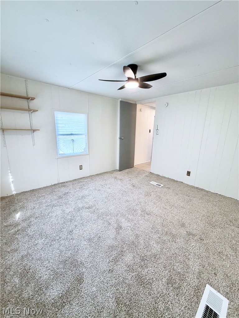 206 Rhode Island Road Elyria OH 44035