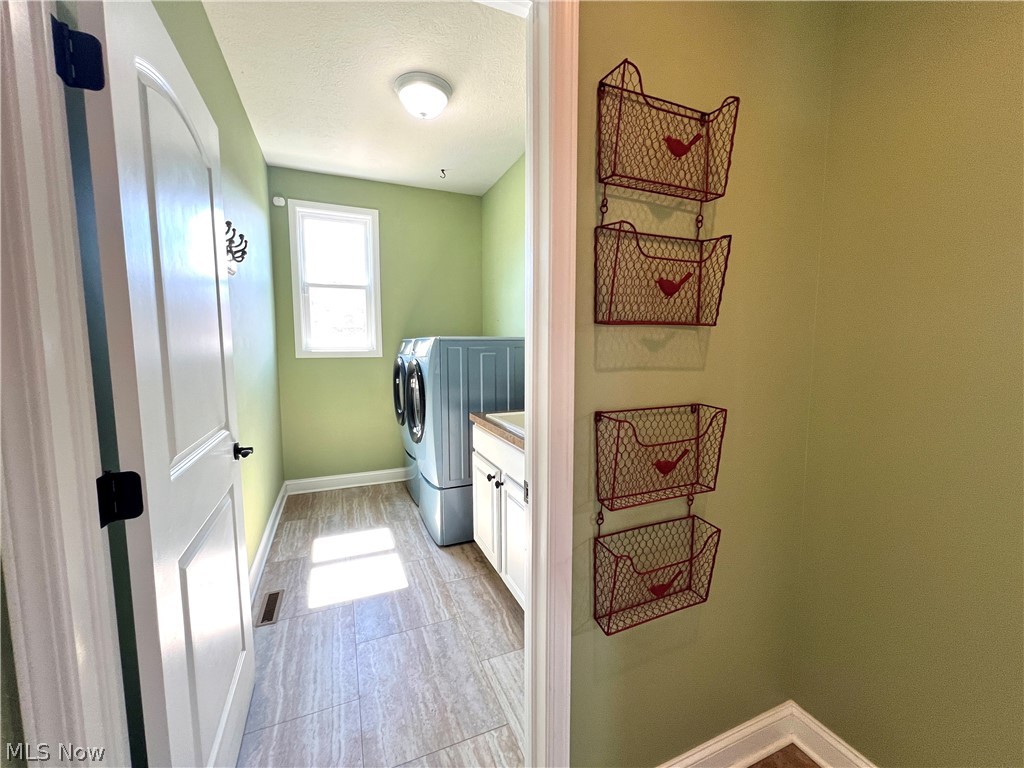 14292 Bentley Lane Strongsville OH 44136