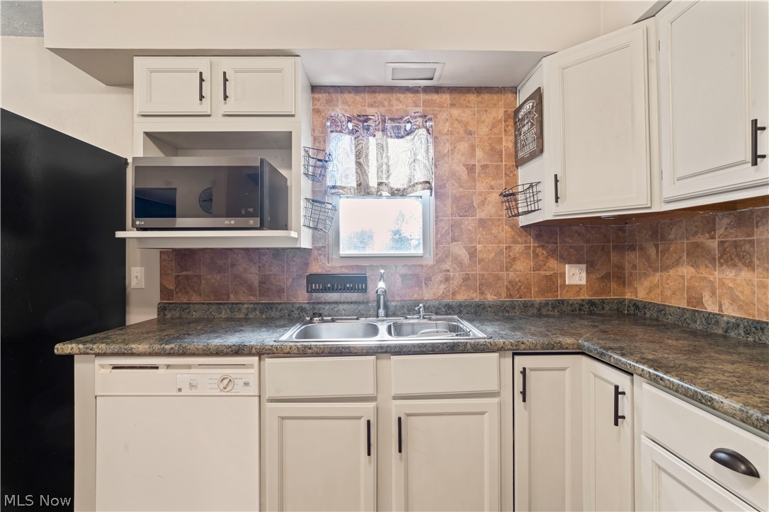 986 Keefer Road Girard OH 44420