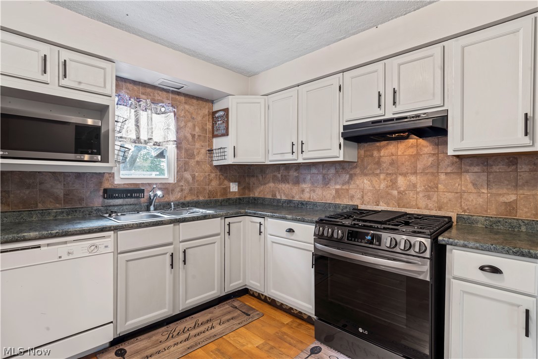 986 Keefer Road Girard OH 44420