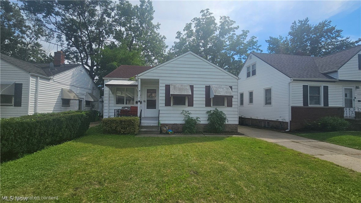 12332 Park Knoll Drive Garfield Heights OH 44125