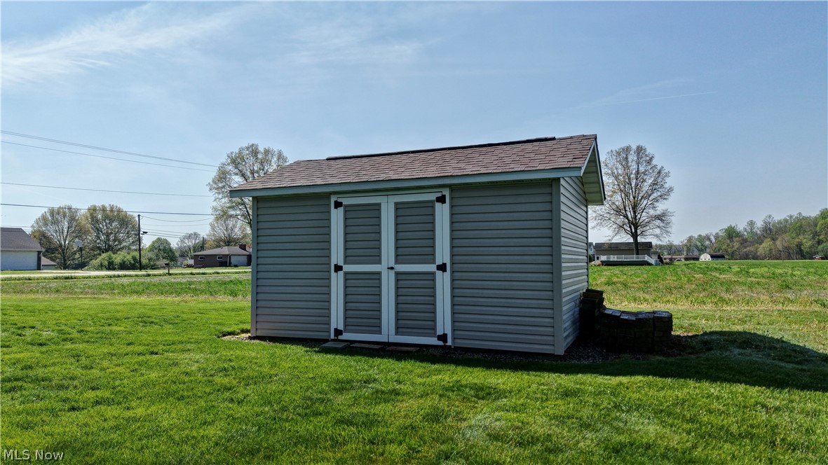 7090 Winfield Strasburg Road NW Strasburg OH 44680