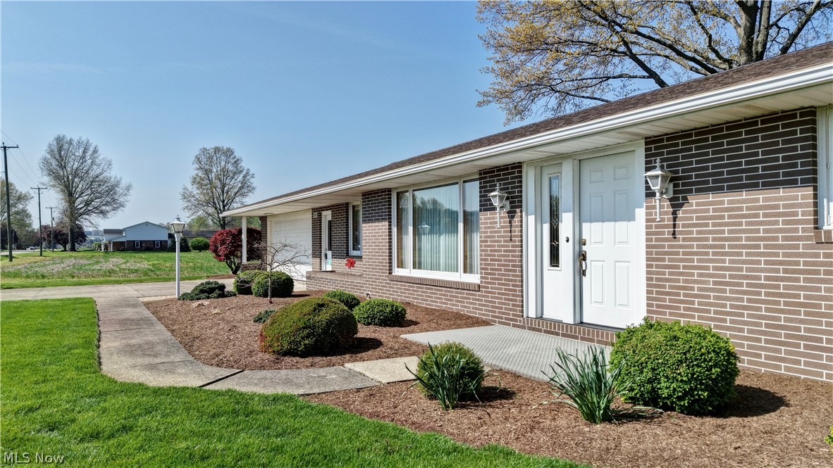 7090 Winfield Strasburg Road NW Strasburg OH 44680