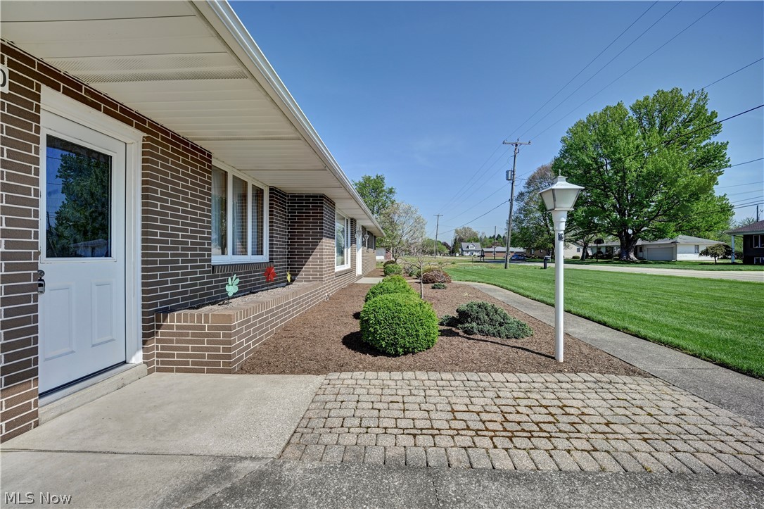 7090 Winfield Strasburg Road NW Strasburg OH 44680