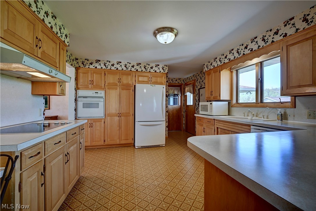 7090 Winfield Strasburg Road NW Strasburg OH 44680