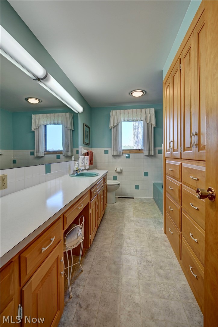 7090 Winfield Strasburg Road NW Strasburg OH 44680