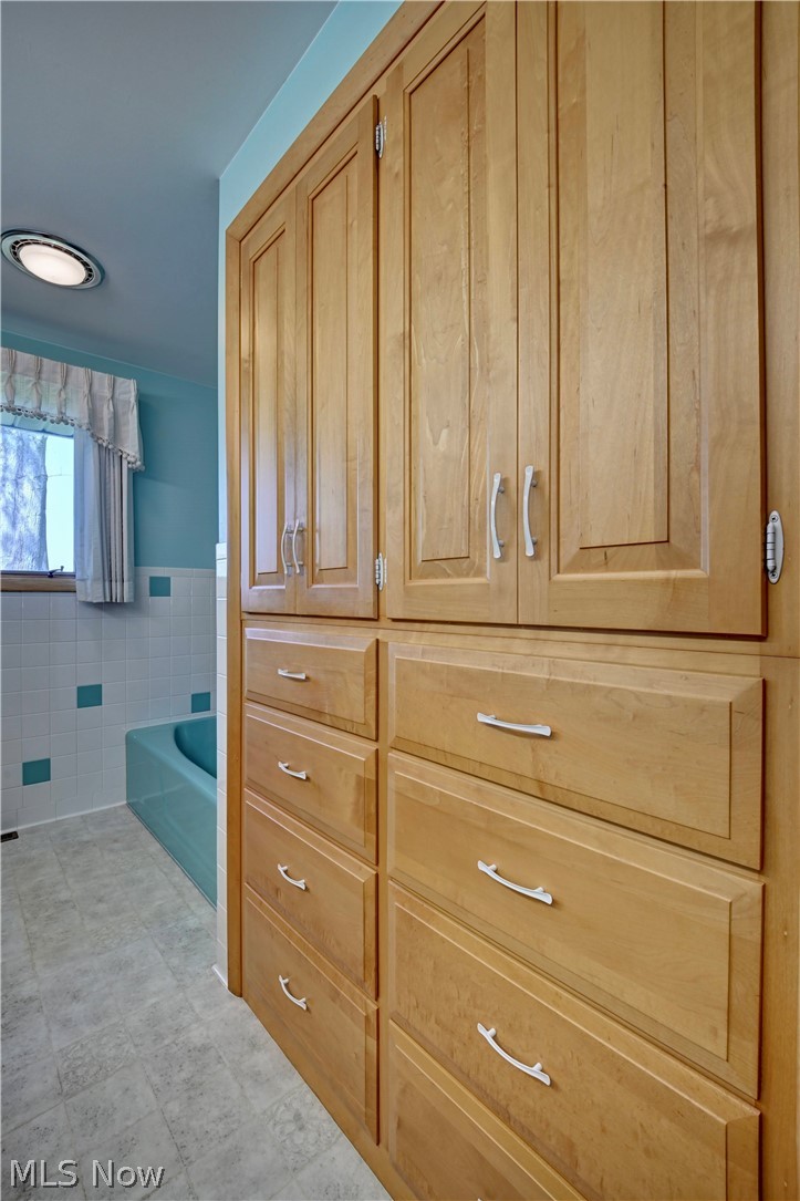 7090 Winfield Strasburg Road NW Strasburg OH 44680