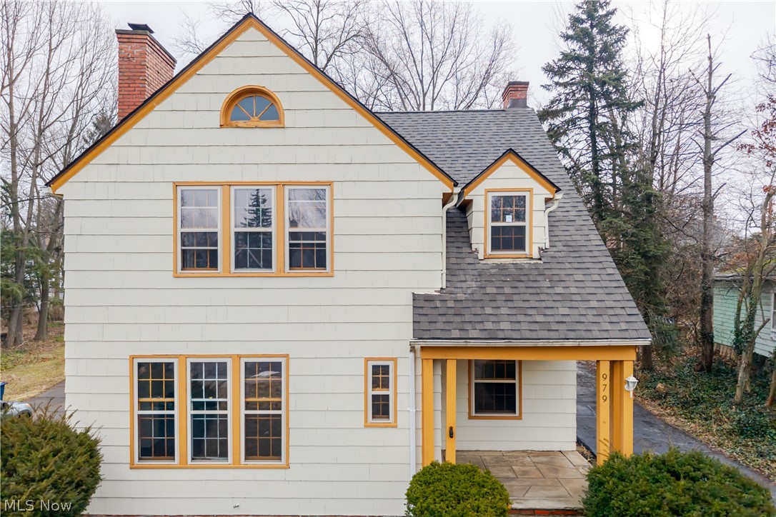 979 Oxford Road Cleveland Heights OH 44121