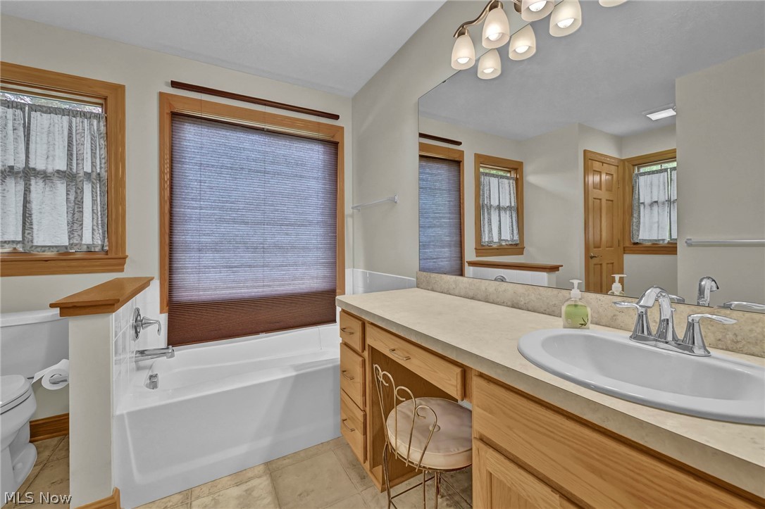 7310 Dunphys Way Valley City OH 44280